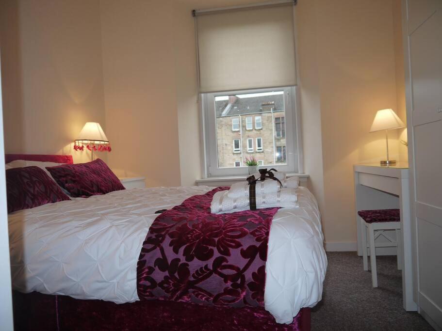 Fabulous Location, One Bedroom West End Flat, Just Off Byres Rd, Close To Sec & Hydro Глазгоу Екстериор снимка